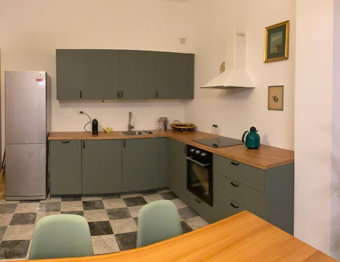 Lo Studio Πίζα Εξωτερικό φωτογραφία